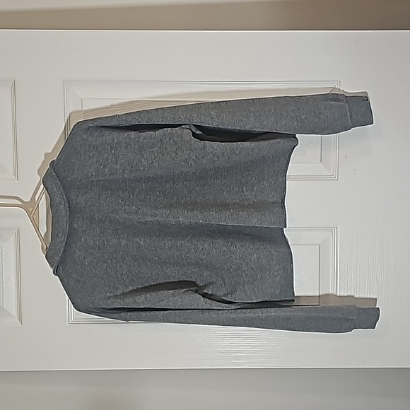 Wild Fable Gray Cropped Polo Collar 2 Button Lightweight Sweatshirt Size M - Picture 3 of 6
